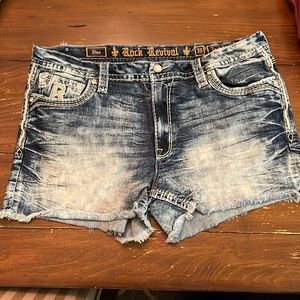 Rock revival size 36 women’s shorts very good condition